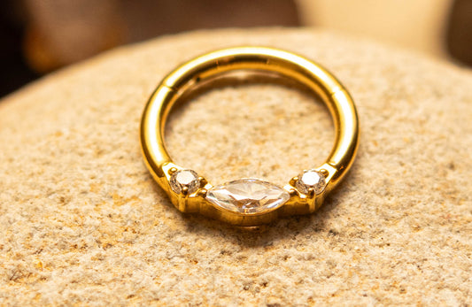 LYORAH DAITH – Piercing daith en titane ASTM F - 136 | Septum & Daith - Much Elegance