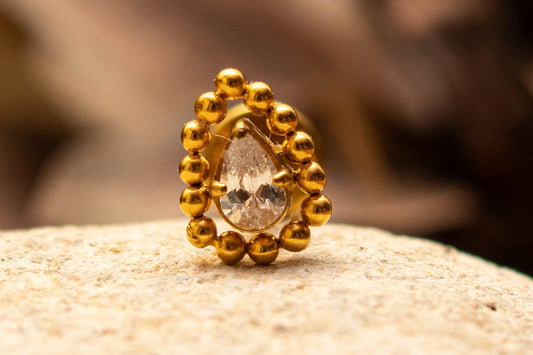 AMÉLIA – Piercing d’oreille en titane ASTM F136 hypoallergénique - Much Elegance