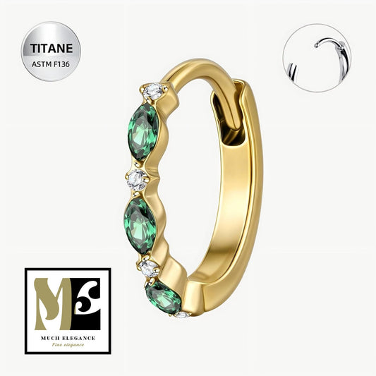 AUREA VERDIA – Créole en Titane ASTM F - 136 Plaqué Or 18K | Pierres Vertes Marquise - Much Elegance