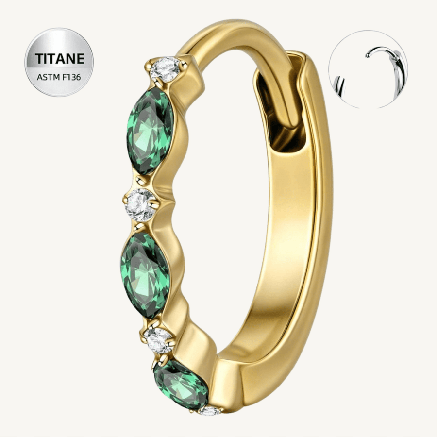 Créole d’oreille en titane ASTM F136 hypoallergénique dorée PVD - AUREA VERDIA - Much Elegance