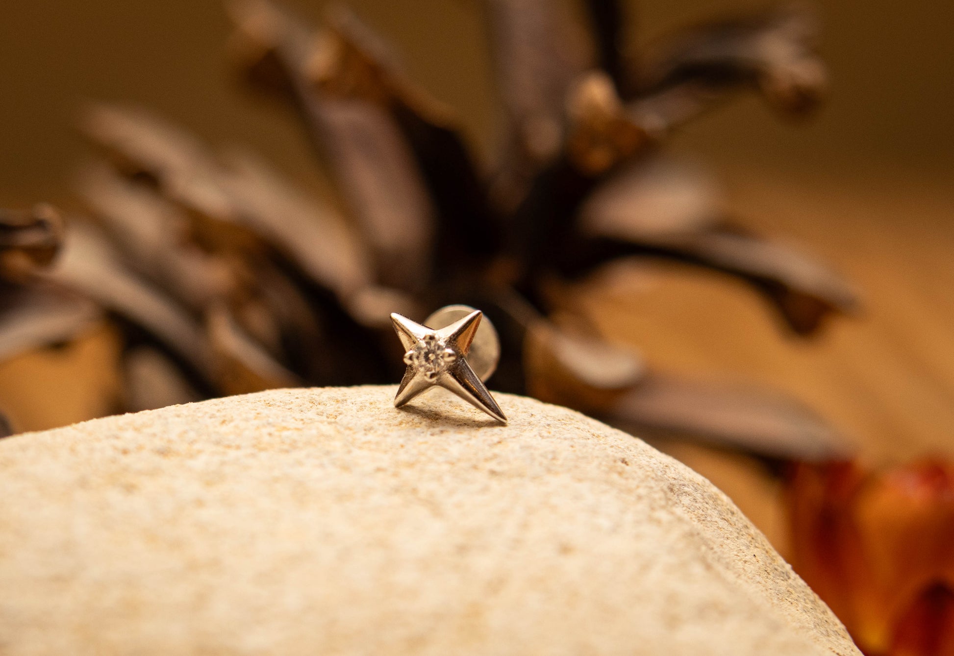 ÉTOILE D'AURA – Piercing étoile en argent 925 plaqué or | Lobe & Cartilage - Much Elegance