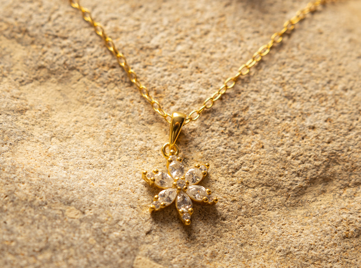 FLEUR DE GIVRE – Collier Argent sterling 925| Pendentif Étoile Cristalline - Much Elegance