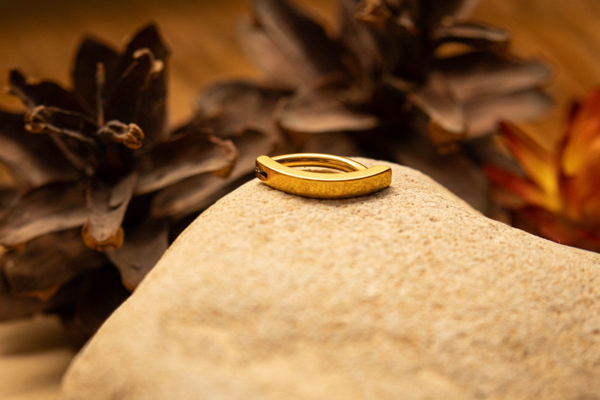 NINA – Piercing nombril en titane ASTM F136 hypoallergénique - Much Elegance