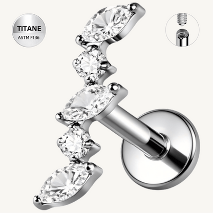 Piercing d’oreille en titane ASTM F136 hypoallergénique - ELEVIA - Much Elegance
