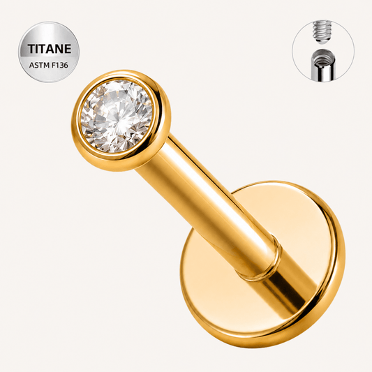 Piercing d’oreille en titane ASTM F136 hypoallergénique - SOLÉA - Much Elegance