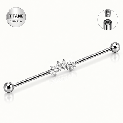 Piercing industriel en titane ASTM F136 serti de 6 pierres - ÉCLYSE - Much Elegance